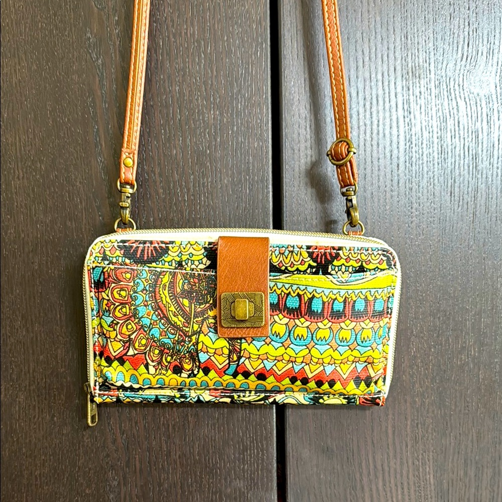 Sakroots Large Smartphone Wristlet Crossbody Clutch Multi Retro Boho Festival